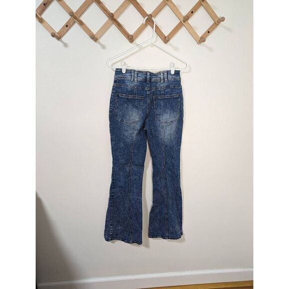 Good Hart Faded Denim High Rise Flare Leg Patch Pocket Jeans - Size 8 - Picture 4 of 10